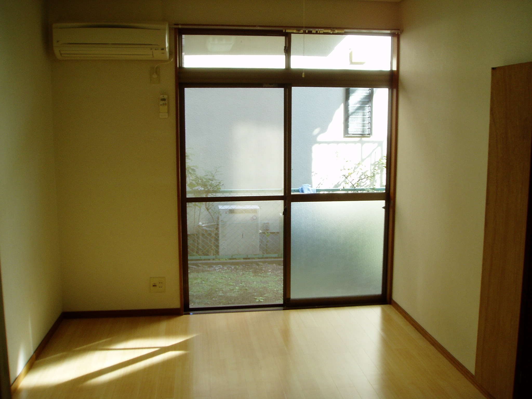 Living and room