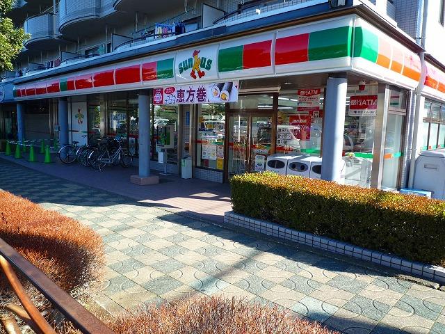 Convenience store. 827m until Thanksgiving Kotesashi 4-chome