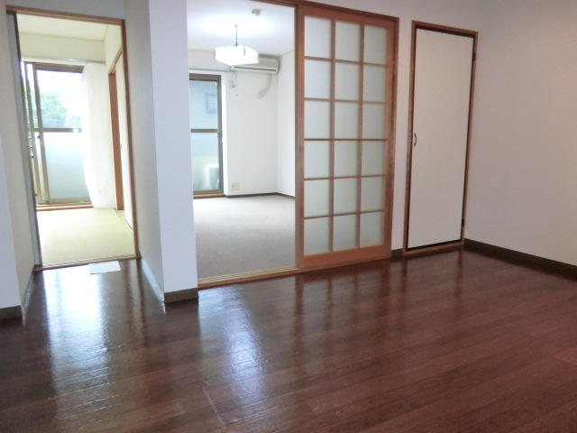 Living and room
