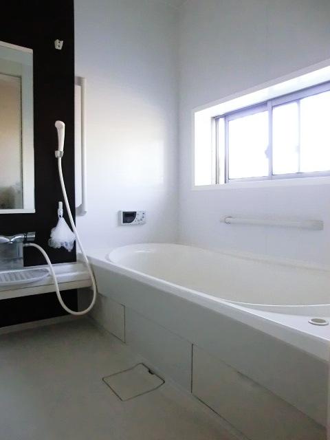 Bathroom. Indoor (September 2013) Shooting