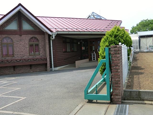 kindergarten ・ Nursery. Higashitokorozawa dandelion to nursery 80m