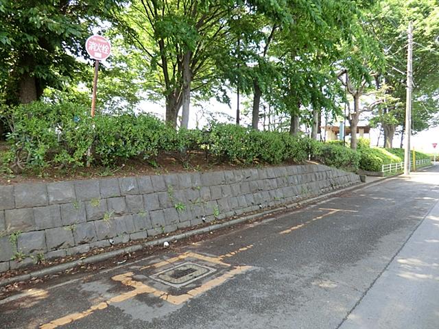 park. 500m to South Park Wada