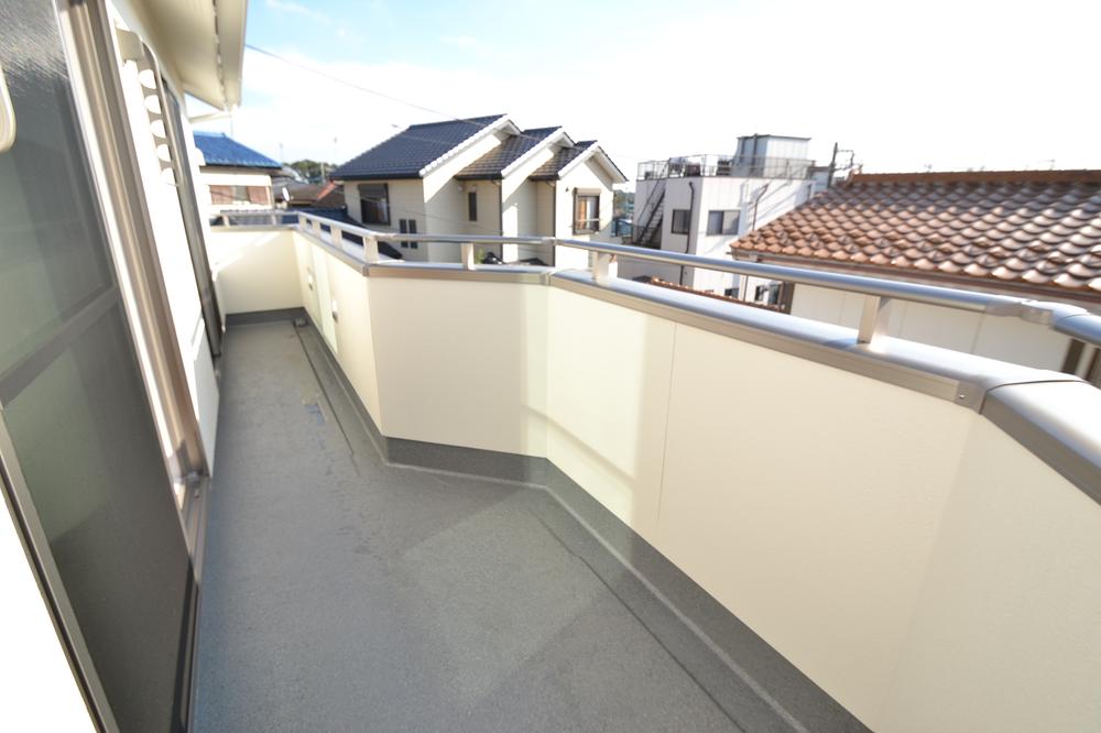 Balcony. Local (10 May 2013) Shooting