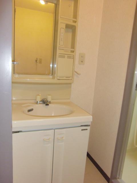 Washroom. Washroom