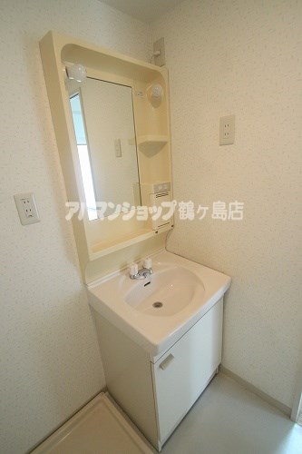 Washroom. Apamanshop Tsurugashima shop TEL: 049-233-7511