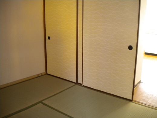 Living and room. Japanese-style room 6 quires, Sunny (storage have between 1)