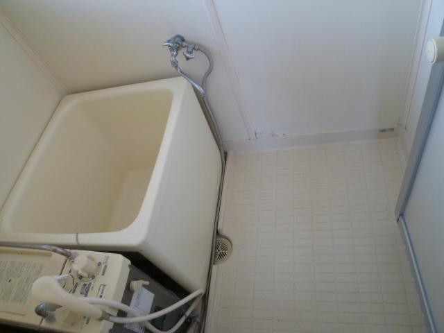 Bath. Bathroom
