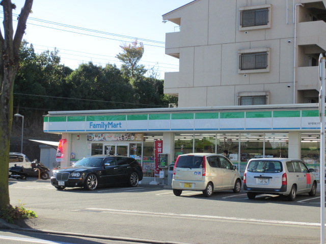 Convenience store. FamilyMart Sakado Station south zelkova dori until (convenience store) 171m