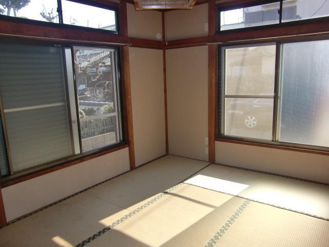 Other room space. Japanese style room