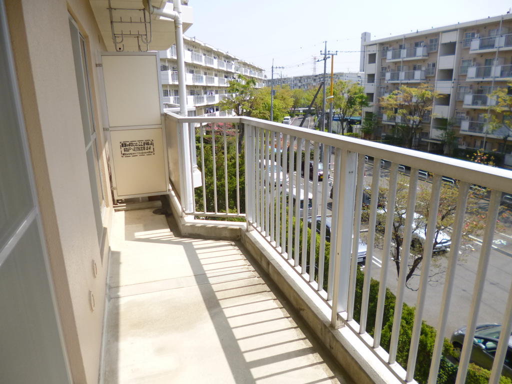 Balcony. Jose will stretch a lot of laundry. 