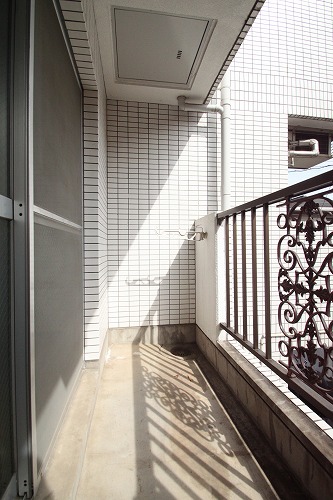 Balcony. Apamanshop Tsurugashima shop TEL: 049-233-7511