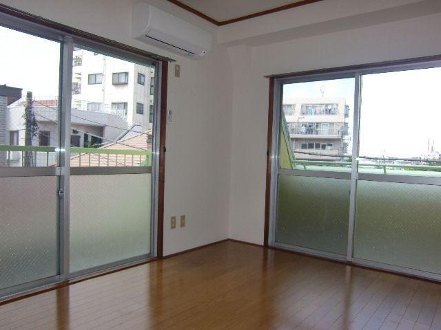 Living and room. Western style room