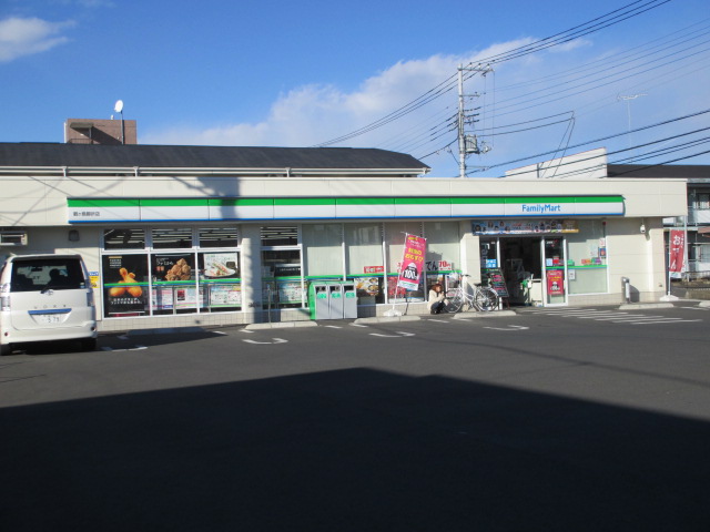 Convenience store. FamilyMart Tsurugashima Suneori store up (convenience store) 235m