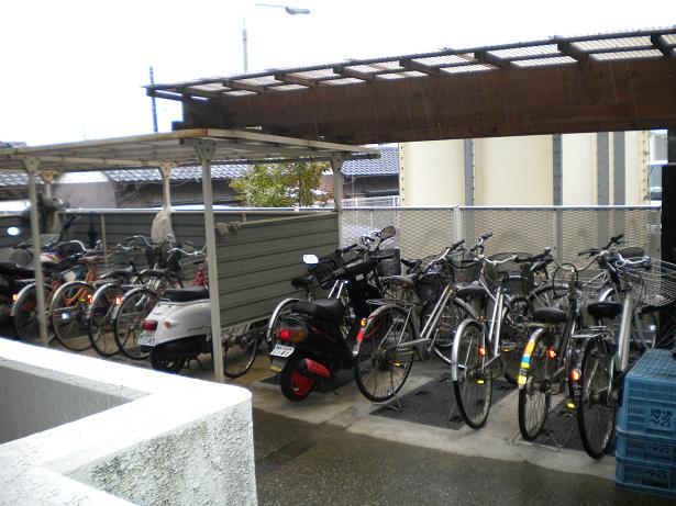 Other common areas. Bicycle Covered shelter