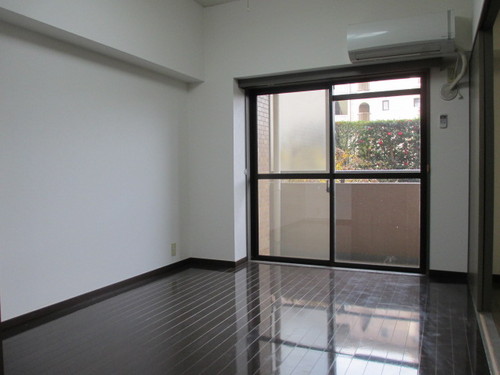 Other room space. Western-style (about 6.0 tatami mats)