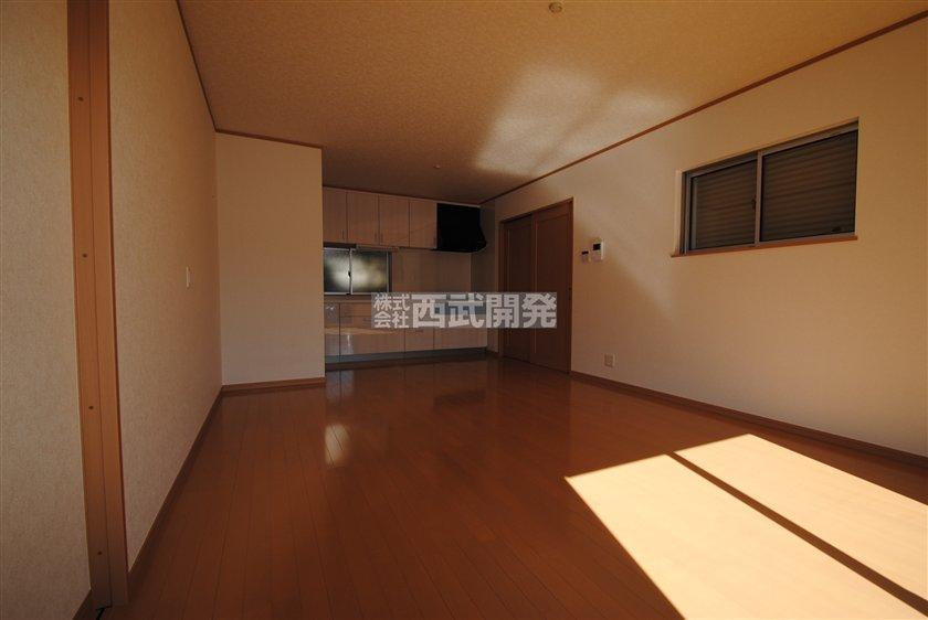 Same specifications photos (living). Color ・ Arrangement and the like will differ.  Kuwakushi, please contact us. 