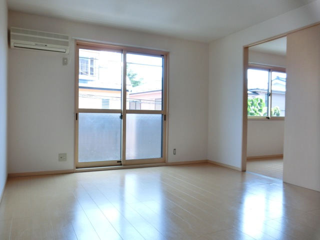Living and room