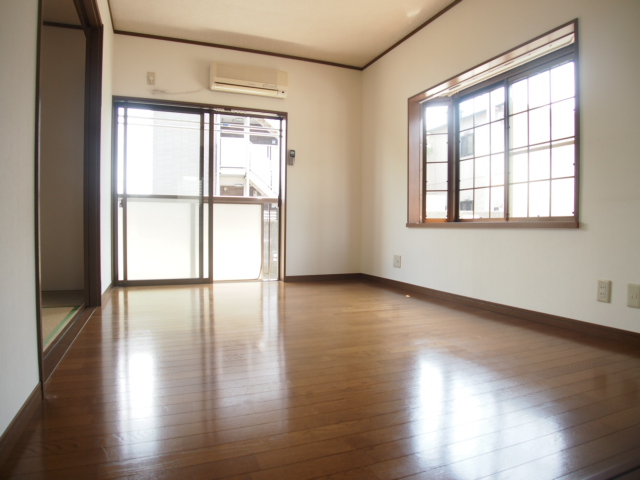 Living and room
