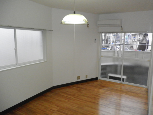Living and room