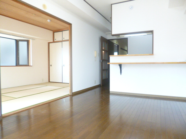 Living and room