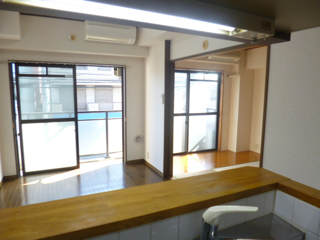 Living and room