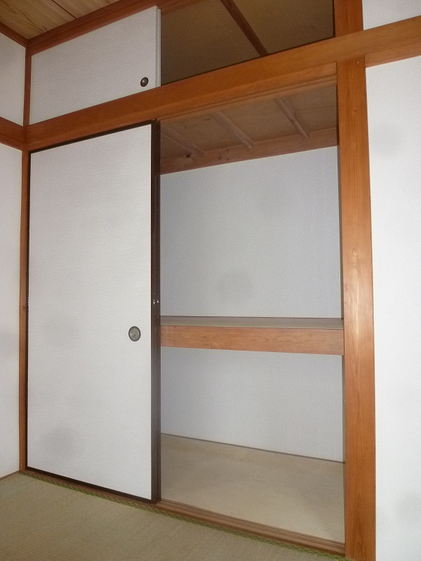 Receipt. Japanese-style room 4.5 tatami storage