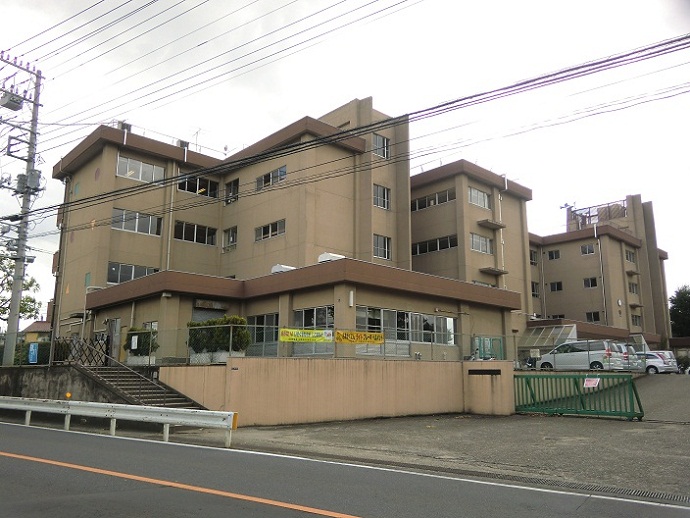 Primary school. Kitahara to elementary school (elementary school) 165m