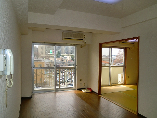 Living and room