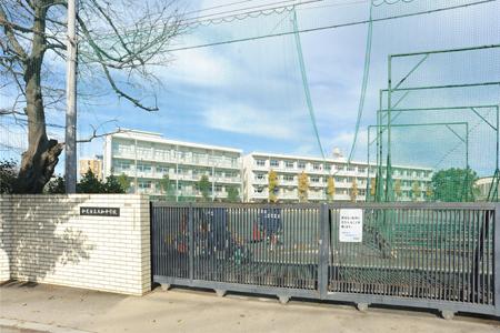 Junior high school. 360m until Wako Municipal Yamato Junior High School
