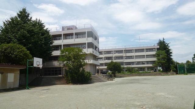 Junior high school. Wako Tatsudai 672m until the third junior high school