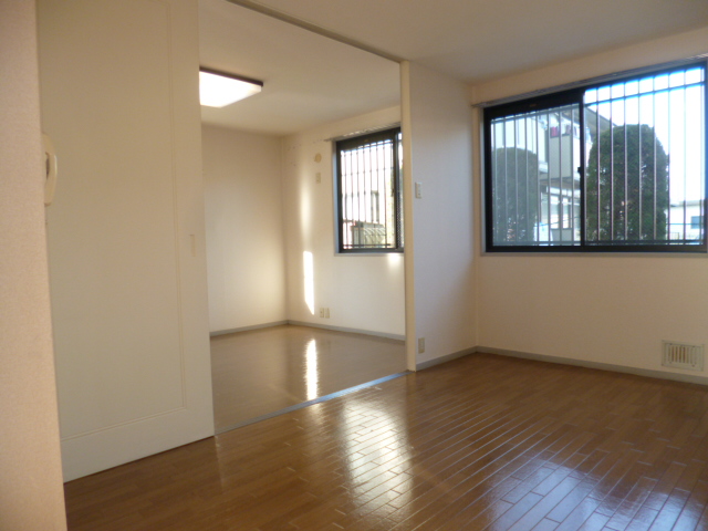 Living and room