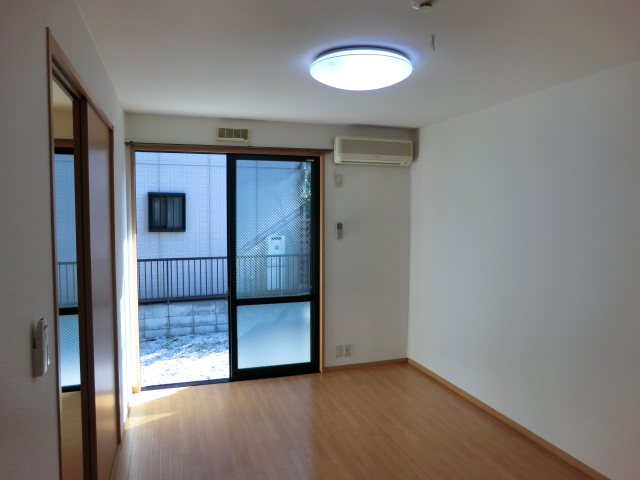 Living and room