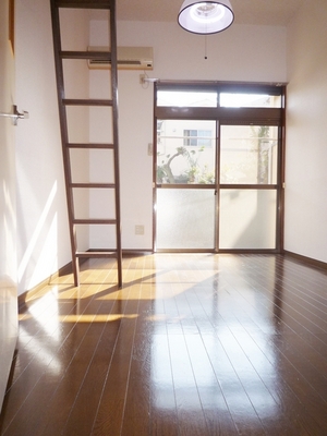 Living and room