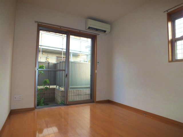 Living and room