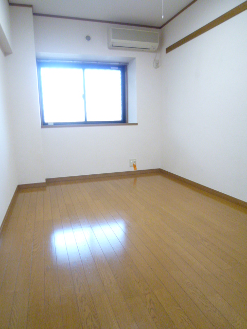 Other room space