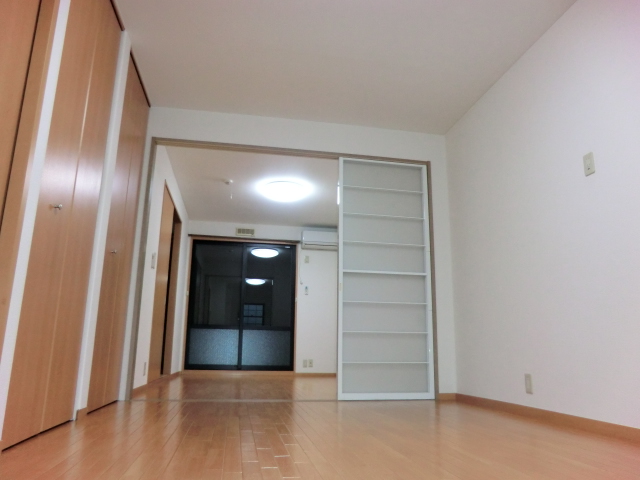 Living and room