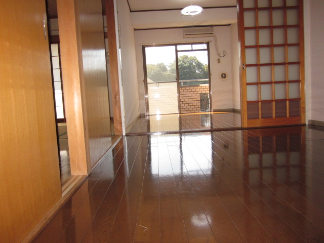 Living and room