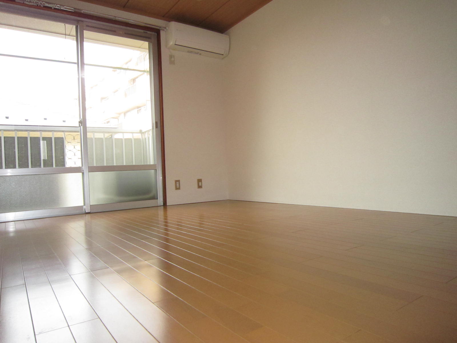 Living and room