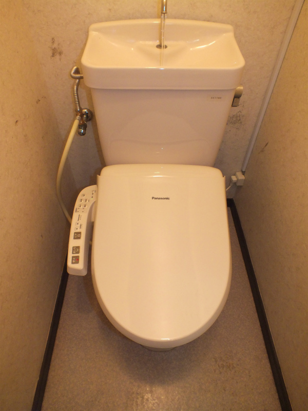 Toilet