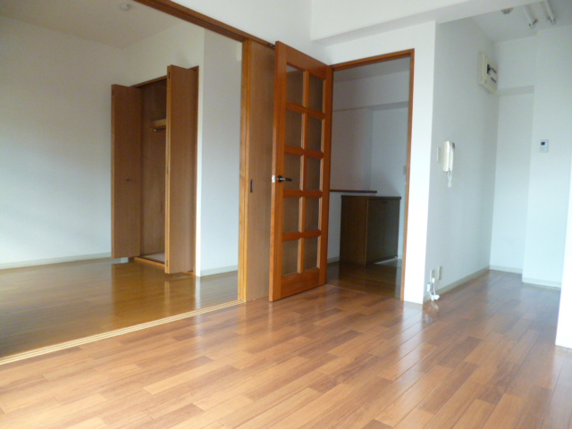 Living and room