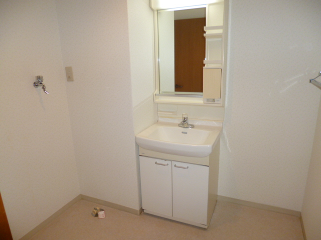 Washroom. Dressing room
