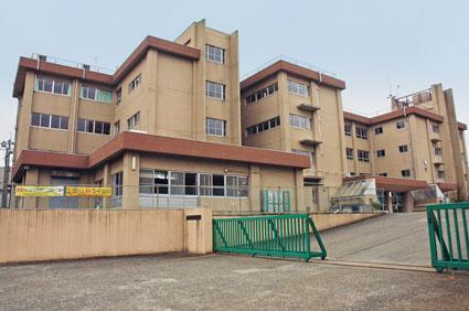 Primary school. 560m to Wako City Kitahara elementary school