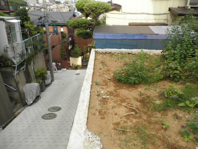 Local photos, including front road. Local (July 2013) Shooting