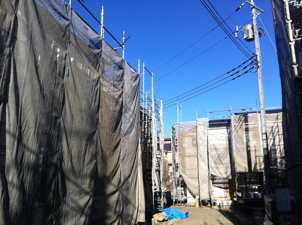 Local appearance photo. Local (12 May 2013) Shooting