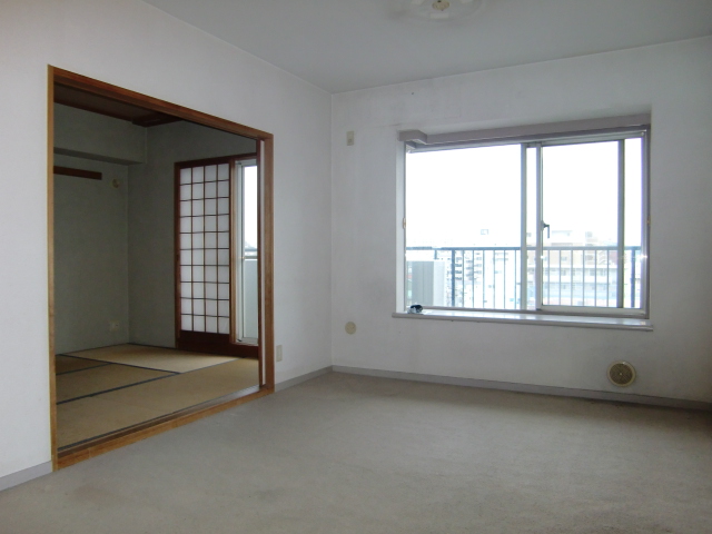 Living and room