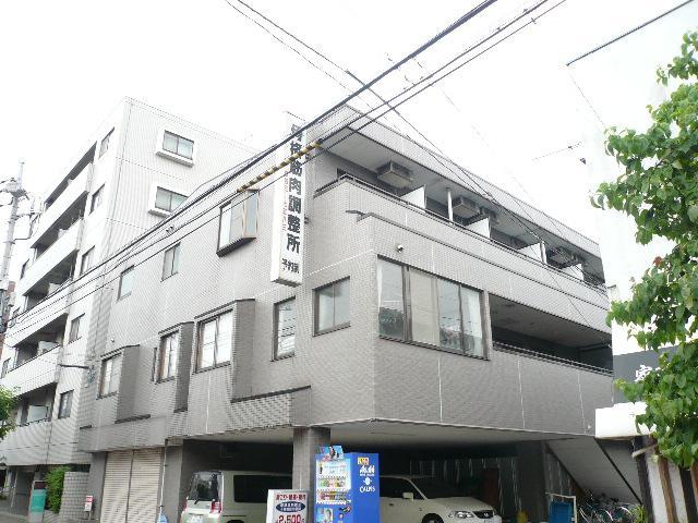 Parking lot. Vending machine on the first floor