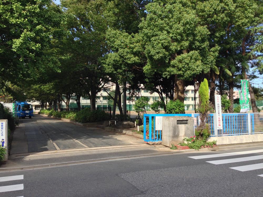 Junior high school. Warabi Tatsuhigashi until junior high school 843m