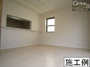 Same specifications photos (living). Example of construction