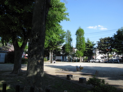 park. 154m to Suehiro Park (park)