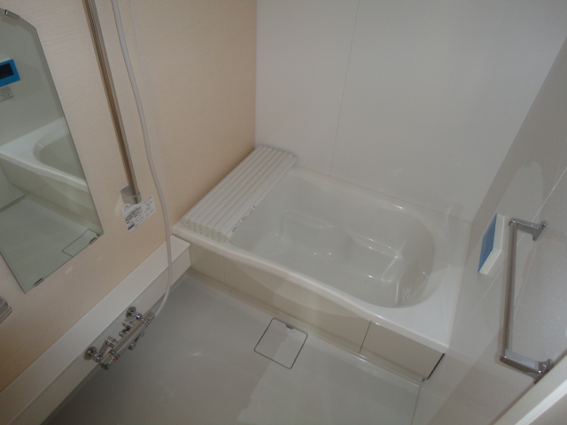 Bath.  ☆ System bus ・ With bathroom dryer ☆ (It is a photograph of a different room)